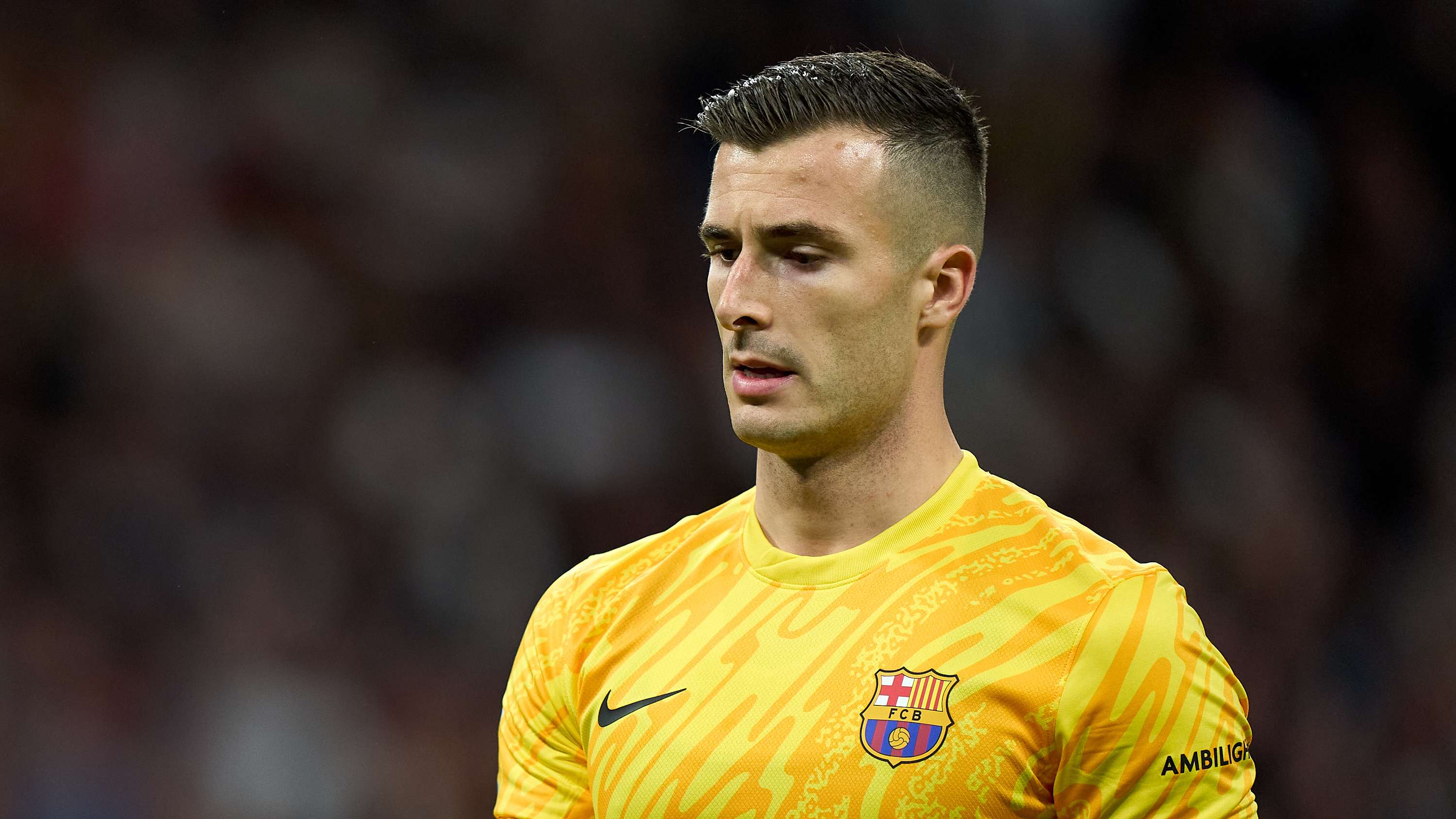 通过他们的 通过他们的